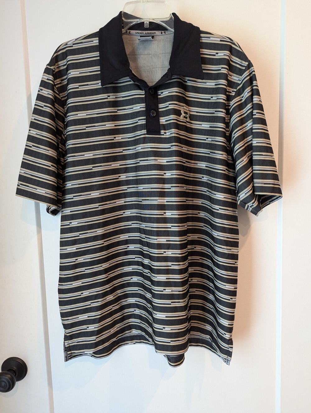 Under Armour Men's XL Black Gray Gold Stripe Short Sleeve Shirt Polo Golf
